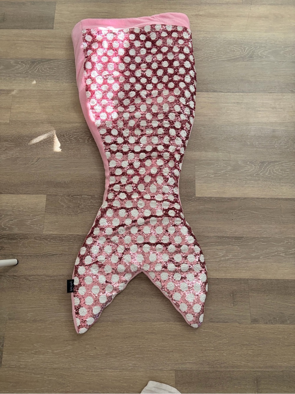 Kids Pink Sequin Mermaid Tail blanket